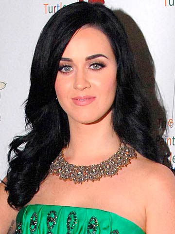 who is katy perry currently dating Katy perry and robert pattinson are dating while kristen stewart is a the rumor mill has been trying to make katy and robert pattinson happen for a while now. who is katy perry currently dating Katy perry and robert pattinson are dating while kristen stewart is a the rumor mill has been trying to make katy and robert pattinson happen for a while now.