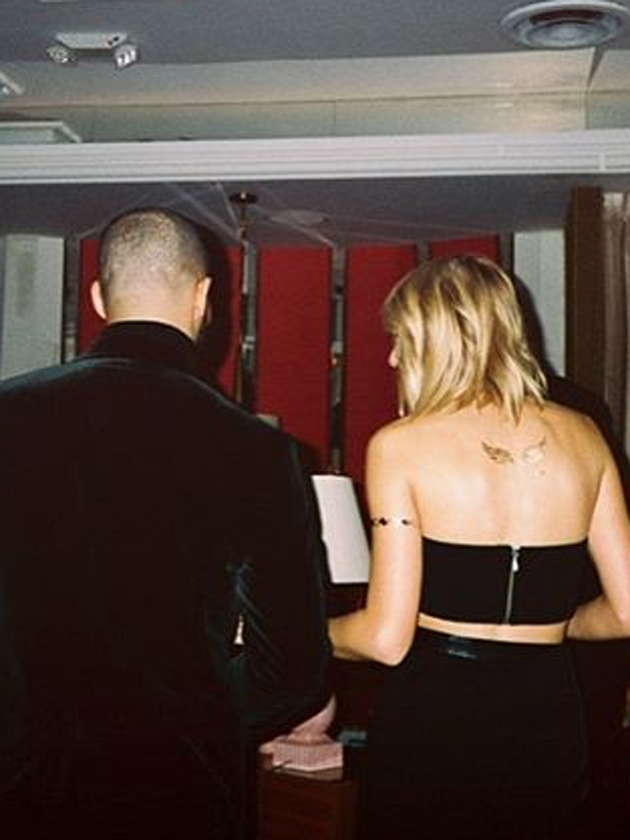 Drake pays tribute to ‘girlfriend’ Taylor Swift with THIS gesture