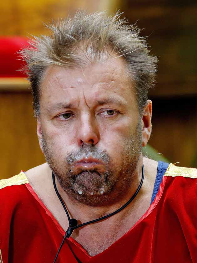 Martin Roberts VOMITS everywhere on truly gross I’m A Celebrity Bushtucker Trial!