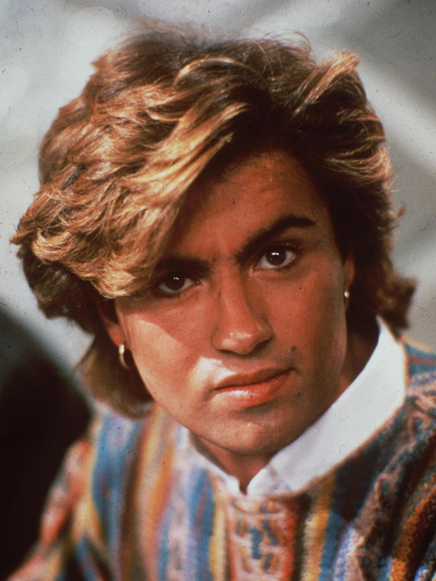 Heartbreak and sorrow sweeps the Internet as pop superstar George Michael dies, age 53