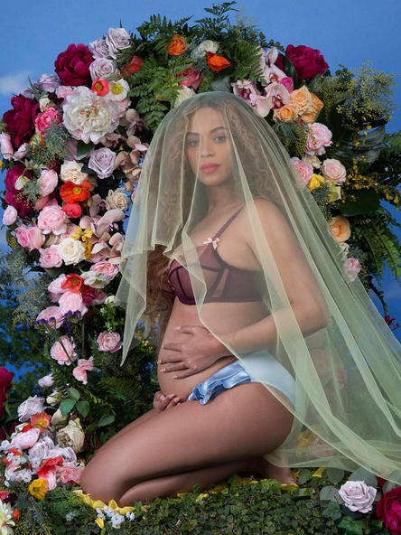 CONGRATS! Beyoncé announces that she is pregnant – with TWINS!