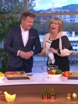 Bloodbath! This Morning in chaos as Ruth Langsford slices finger in pepper chopping challenge