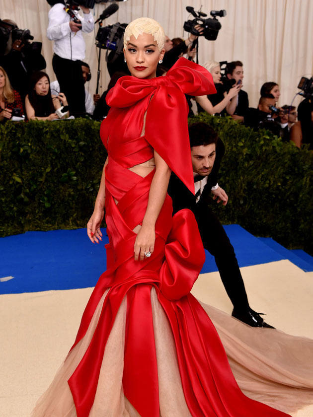 Woah! Rita Ora’s MET Gala hair took 3 days to make!