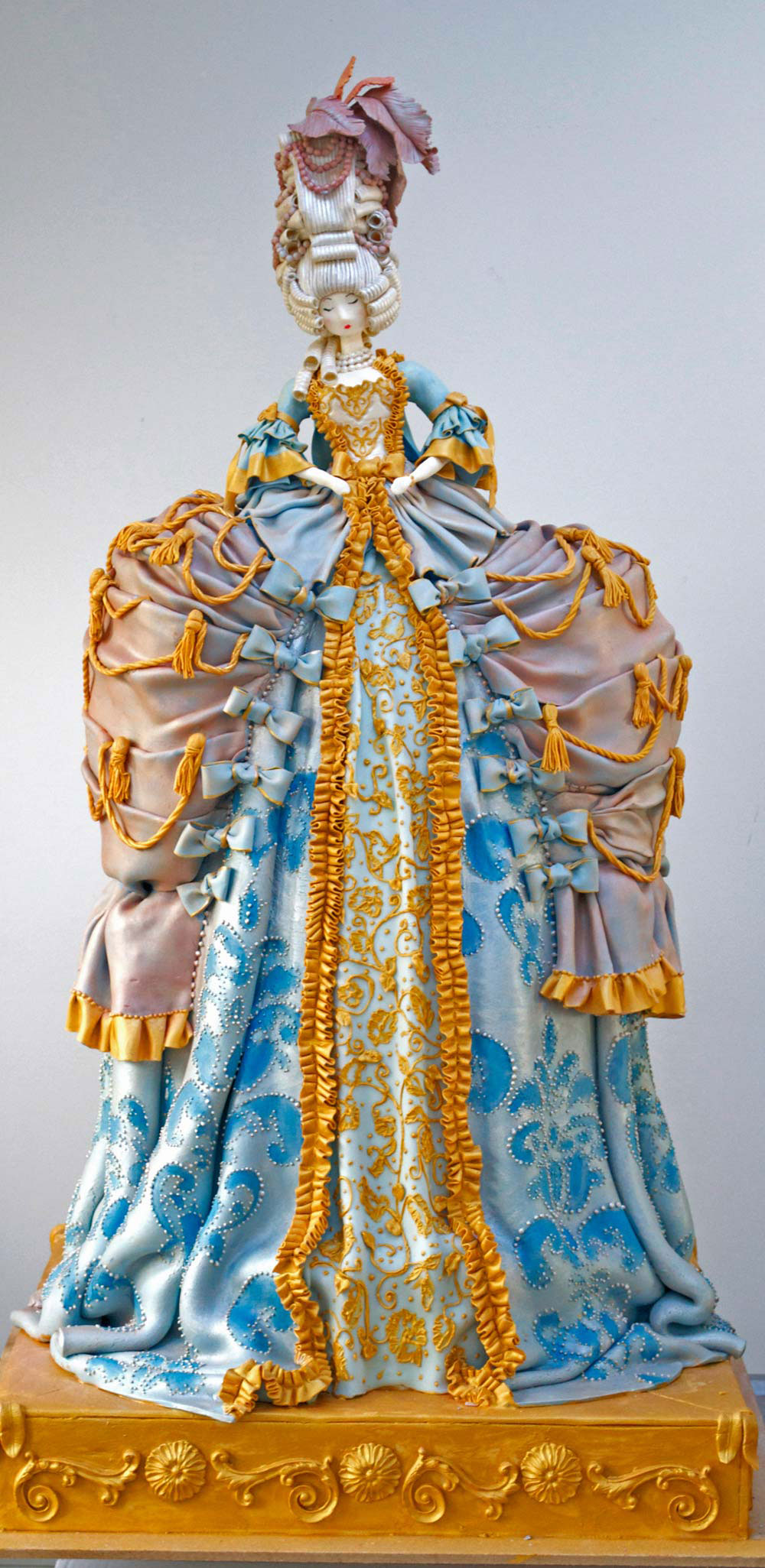 A Marie cake by Rosalind Miller A Marie cake by Rosalind Miller
