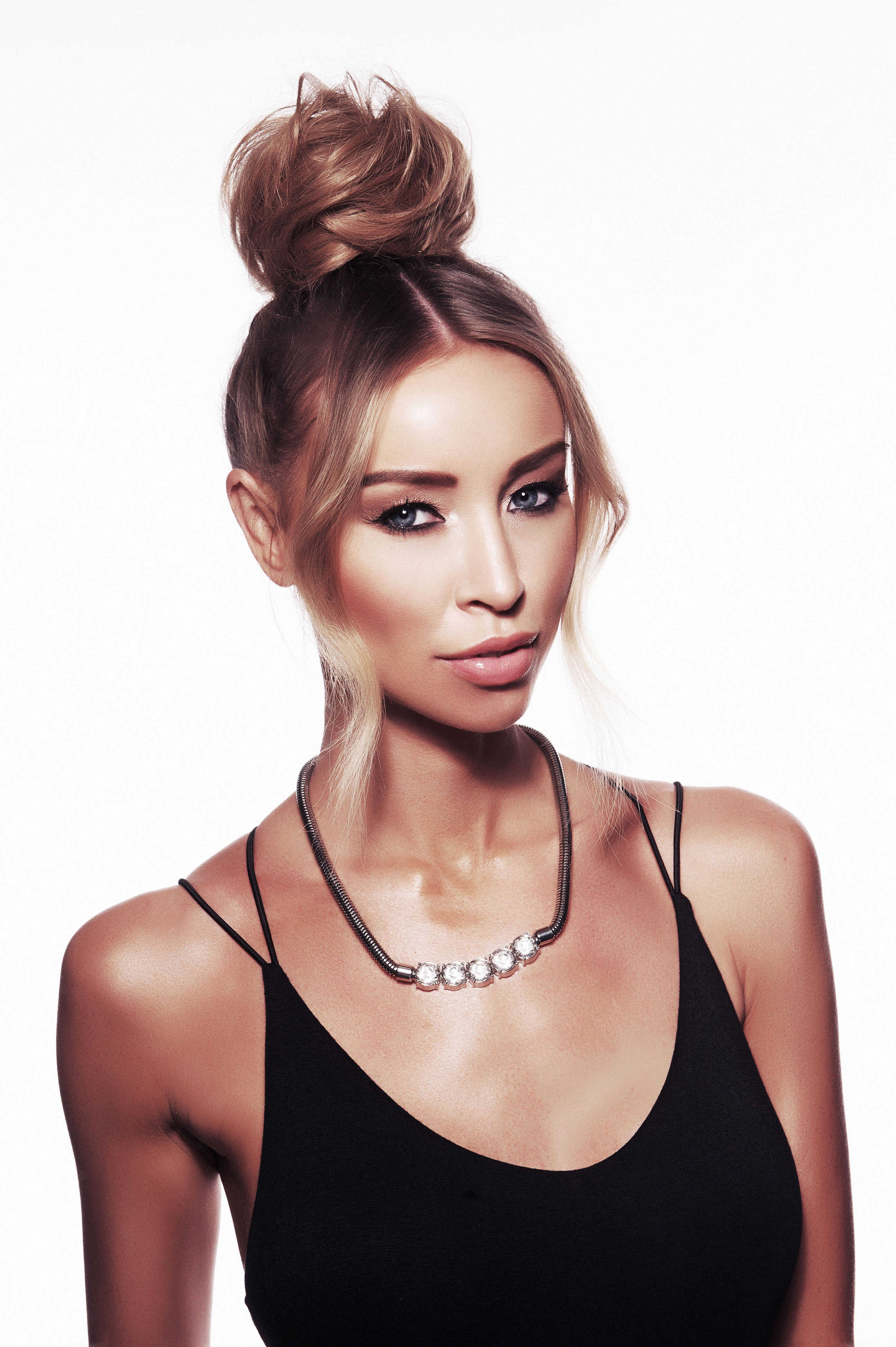 Summer Strallen (born 1985) Summer Strallen (born 1985)