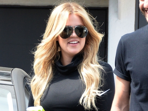 It Isn T Easy To Get Hair Like Khloe Kardashian Look