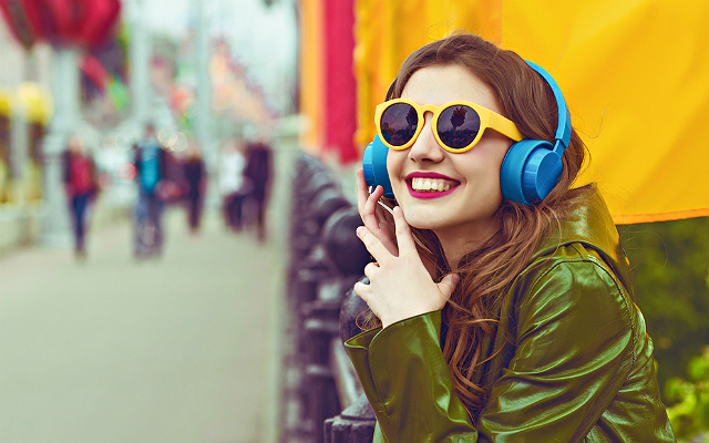 Six *Great* Ambient Noise Sites To Find A State Of Inner Peace at Your Desk