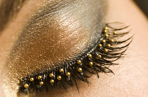 false eyelashes photo
