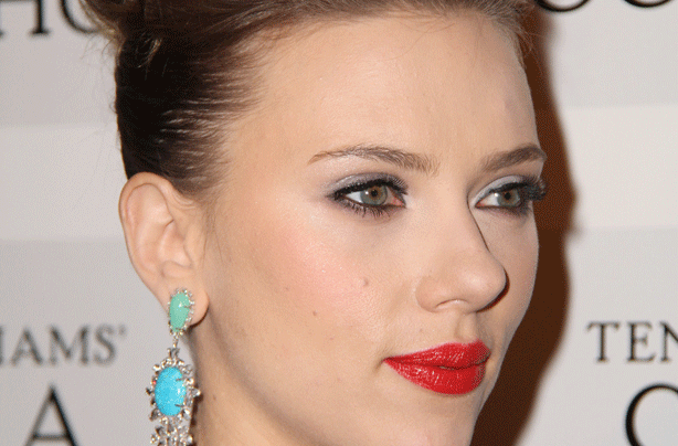 Scarlett Johansson photo