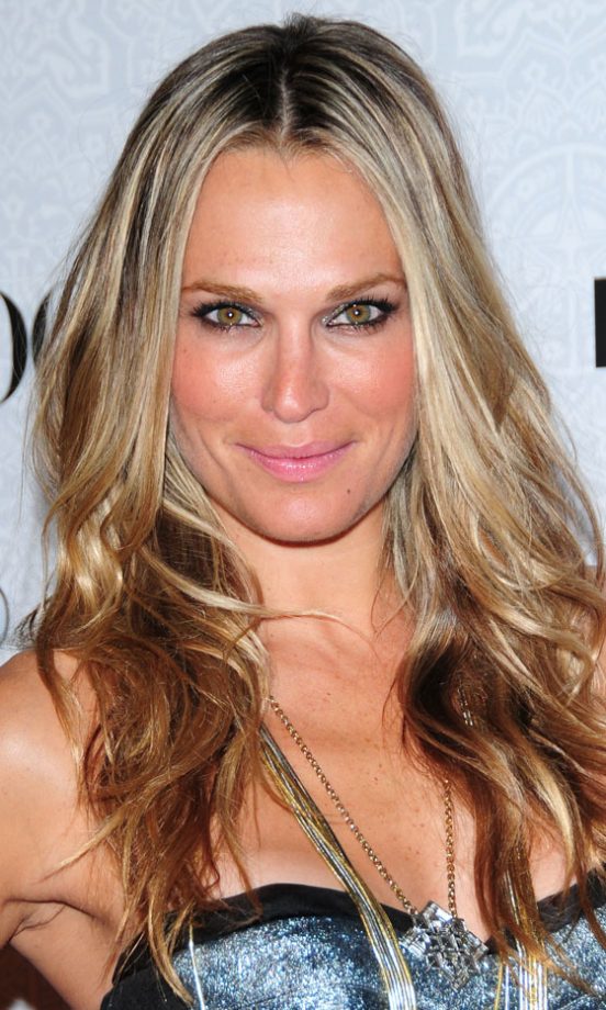 Molly Sims' Highlighted Hairstyle, January 2010