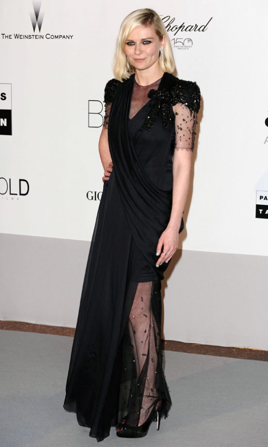 Kirsten Dunst In Chanel Couture Dress At The AMFAR Gala, Cannes 2010