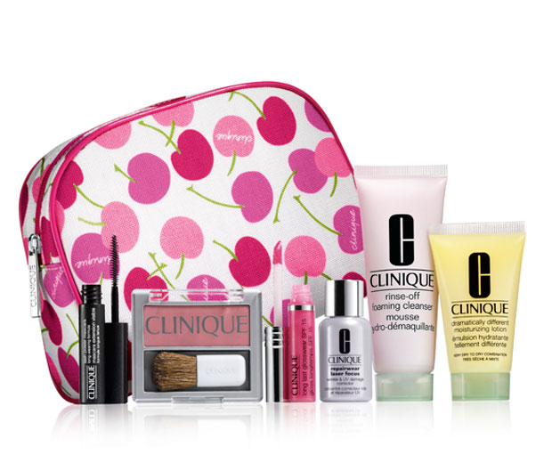 Freebie Alert! Free Clinique Make-up Bag & Beauty Treats | Look
