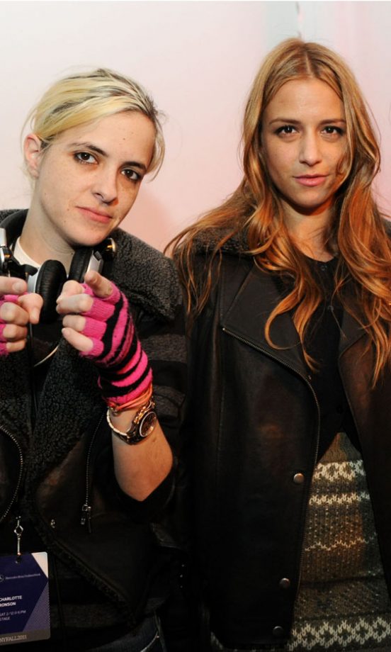 Samantha Ronson With Sister Charlotte Ronson Who Is A Successful Designer