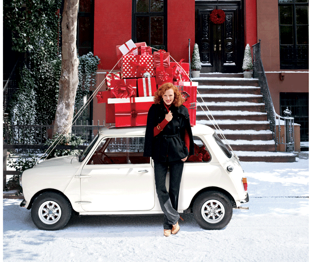 Karen Elson modelling Banana Republic in the Christmas campaign