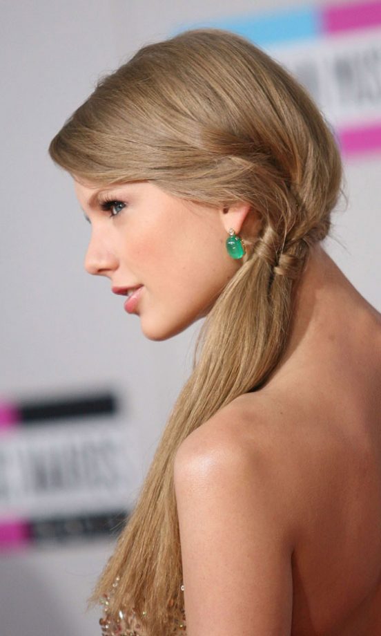 Call Taylor Swift's Hairdresser ASAP - We Want To Know How To Do This Twisted Ponytail Hairstyle! 2011