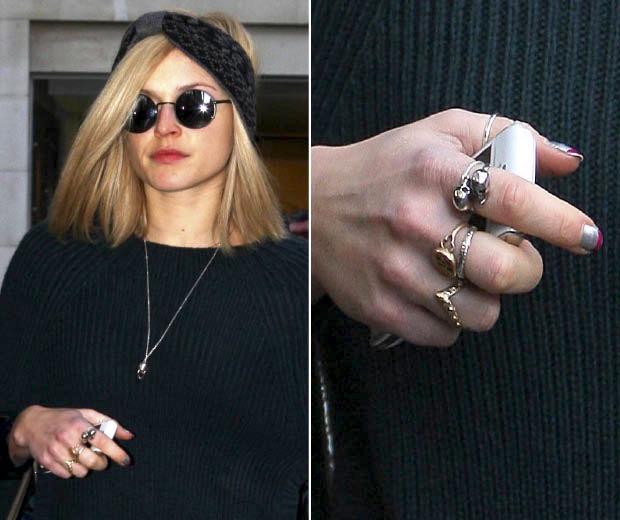 She's nailed the trend! Fearne Cotton rocking a metallic French manicure