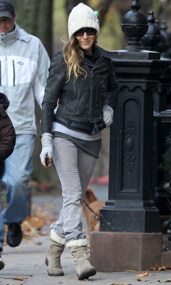 Sarah Jessica Parker Ditched The Designer Frocks For A Leather Jacket And Skinny Jeans For A Stroll In New York