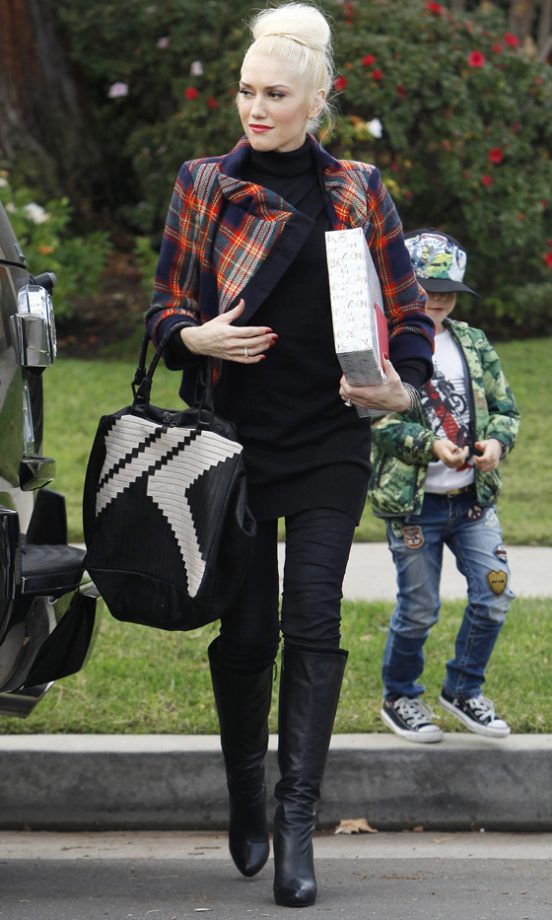 Gwen Stefani Looked Casually Cool Out And About In LA, 2011