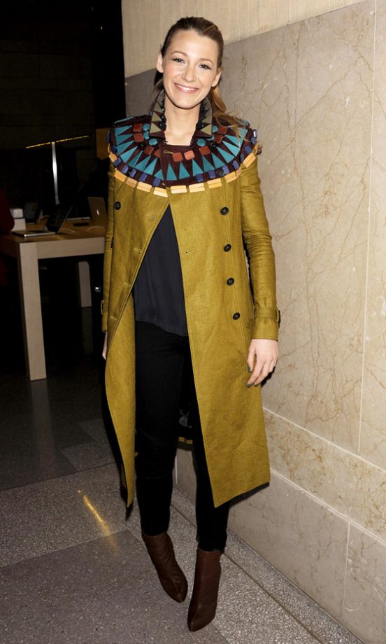 We Loved Blake Lively's Fab Statement Burberry Coat At The Apple Store Opening In New York