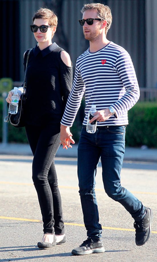 Anne Hathaway And Adam Shulman Out In LA, 2012