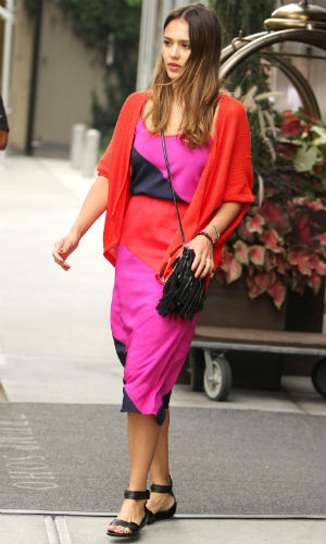 We love Jessica Alba's cool off-duty style!