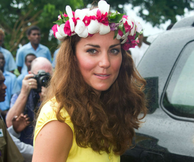 Kate Middleton sported a floral crown presented to her
