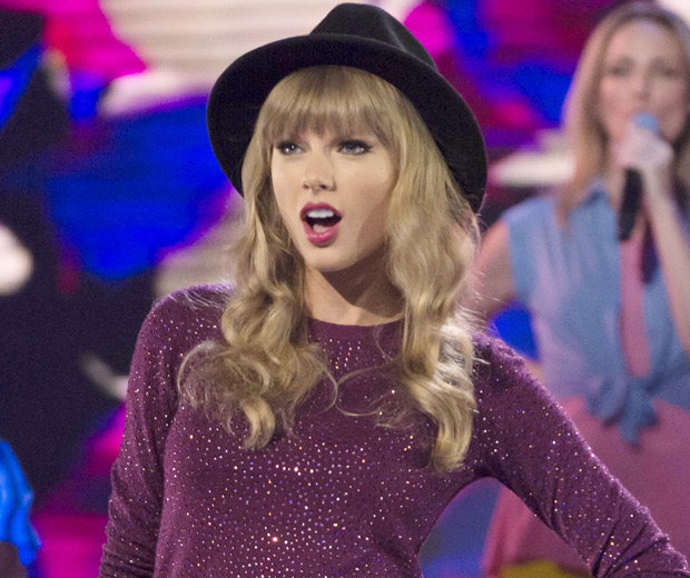 Taylor Swift could play Joni Mitchell!