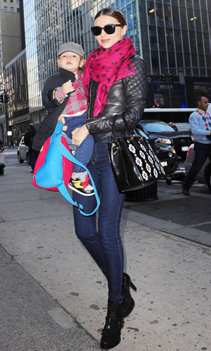 Miranda Kerr Rocking A Chic Casual Outfit, 2012