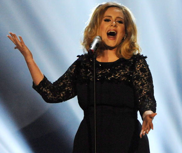 Adele has confirmed that she'll perform at the Oscars 2013 next month