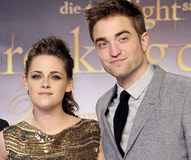 Kristen Stewart and Robert Pattinson were spotted getting on a tube at Victoria station