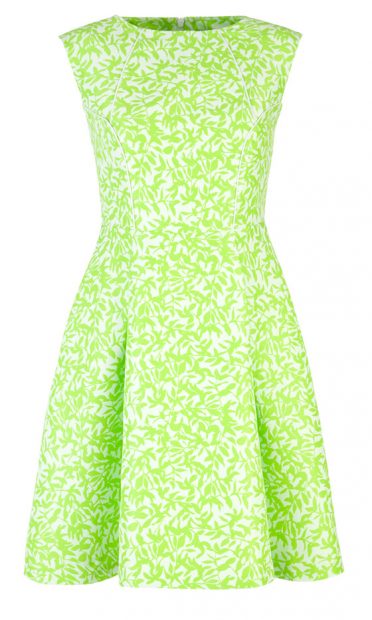 Snap Up Gorgeous Fashion Buys Whilst You Do Your Food Shop – Amazing!