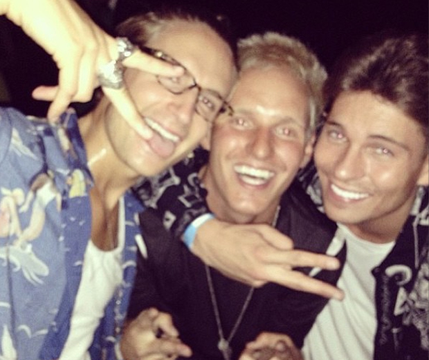 Jamie Laing sets up TOWIE singleton Joey Essex!