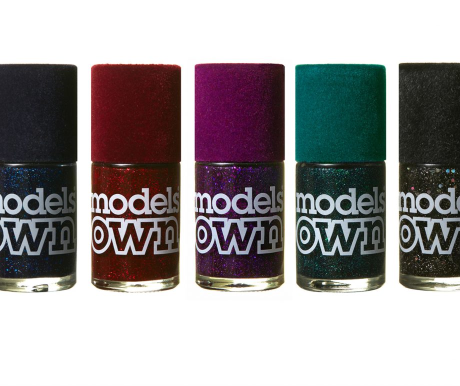 Which velvet goth will you choose?