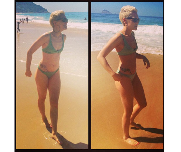 Jessie showed off her svelte figure in this minty green number