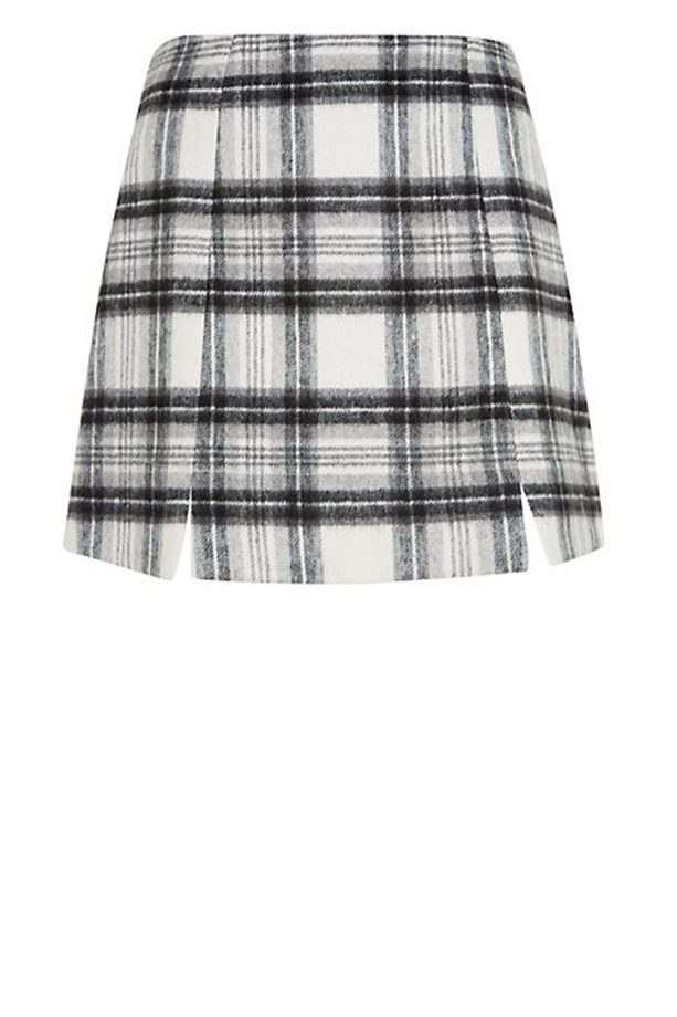 New Look Monochrome Front Split Mini Skirt, £17.99