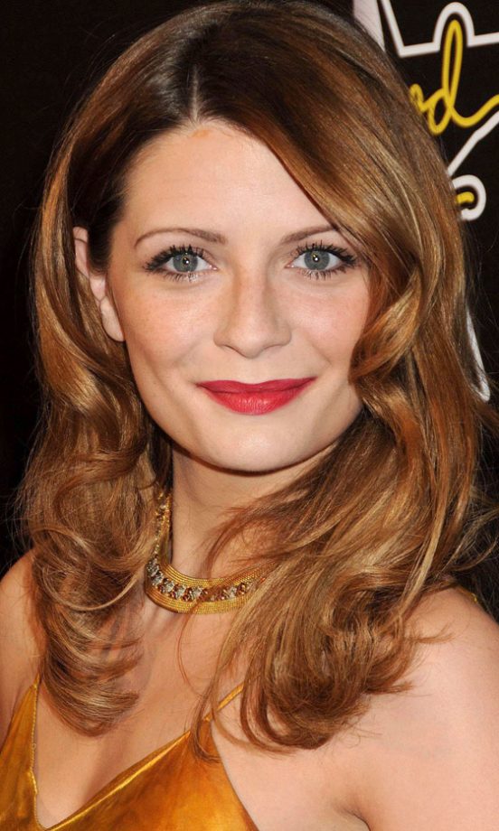 Long Haircut: Mischa Barton's Vintage Hairstyle Looks Gorgeous With Her Warm Hair Shade, 2012