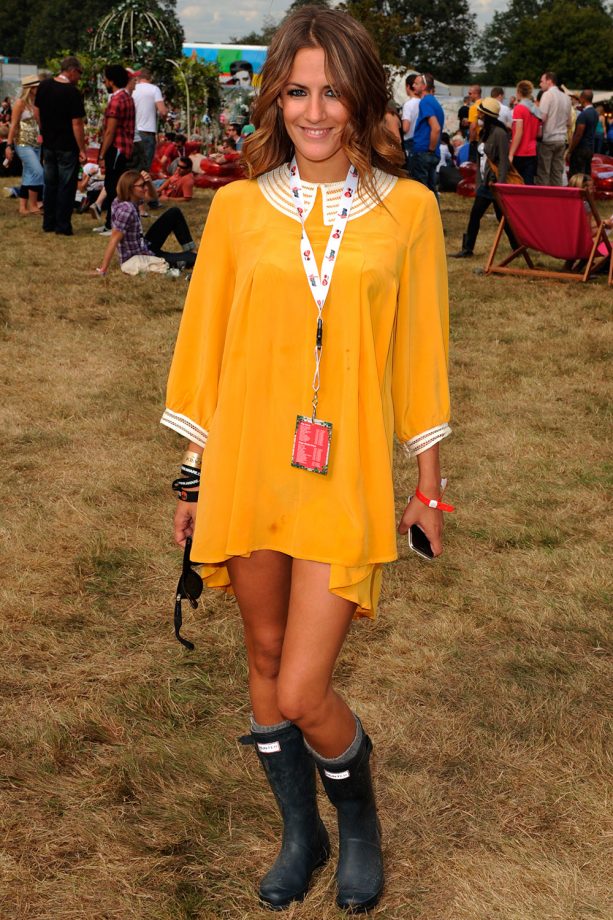 Caroline Flack Wears A Floaty Yellow Dress And Hunter Wellies AT V Festival In Essex, 2009
