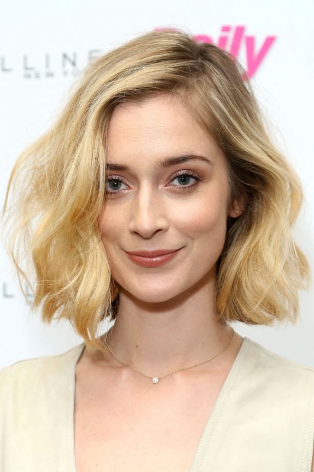 Caitlin Fitzgerald Does Big Waves At The Daily Front Row Fashion & Hollywood Luncheon, 2014