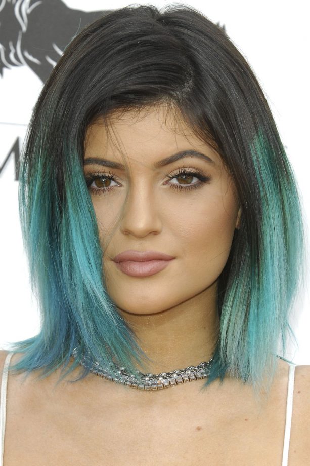Kylie Jenner Wows With Bold Dip Dye 'Do At The Billboard Music Awards, 2014