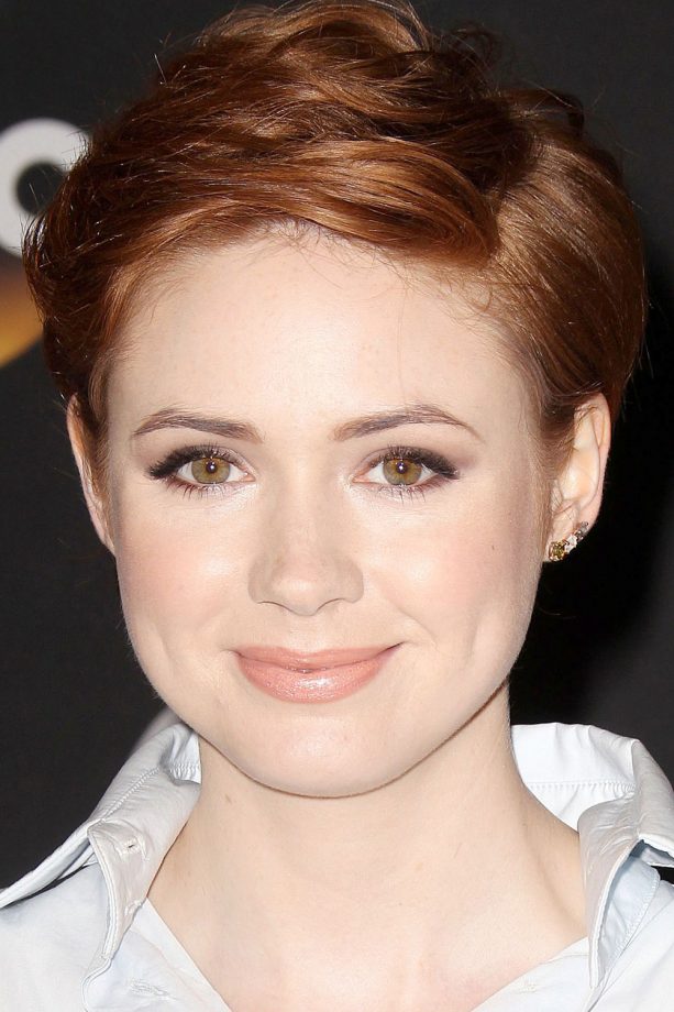 Karen Gillan Shows Off Her New Cropped Hair On The Disney ABC Television Press Tour, 2014