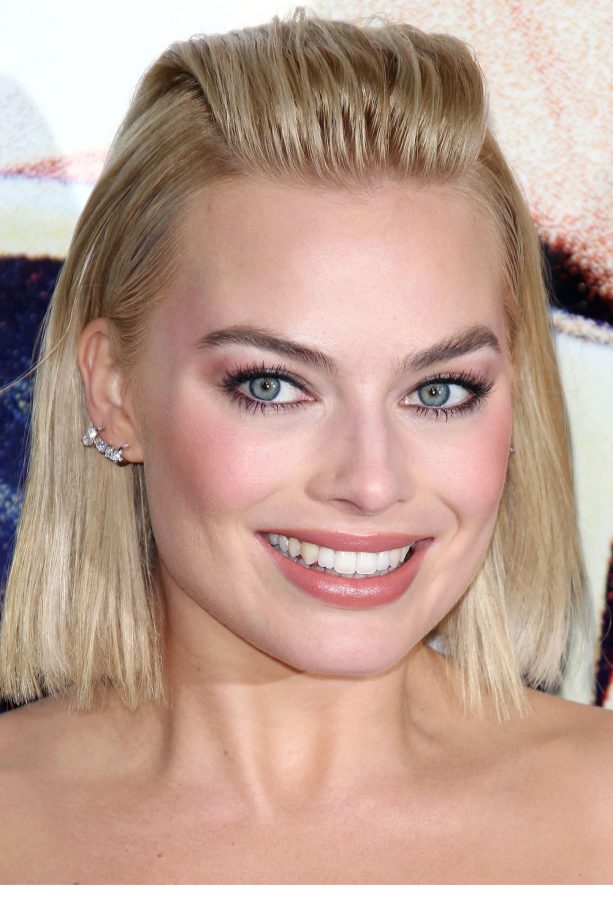 Margot Robbie Adds A Quiff At The Focus Film Premiere, 2015