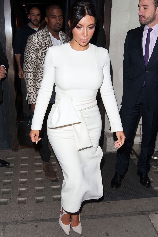 Kim Kardashian Works The Whiteout Trend At The Hakkasan Restaurant In London, 2014