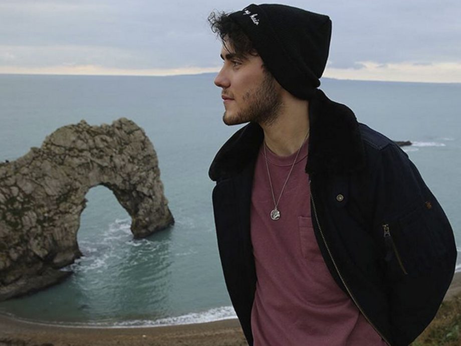 Alfie Deyes has a low-key sense of style
