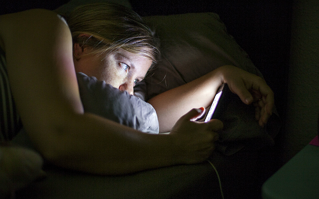 Apps You Need On Your Phone For A PERFECT Night’s Sleep