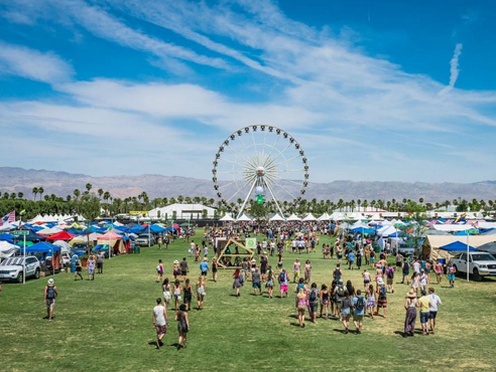 Here’s What To Wear To Coachella This Year!
