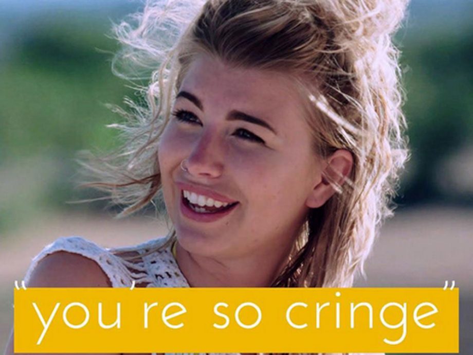 17 Struggles Of Being Totally Addicted To Love Island Look