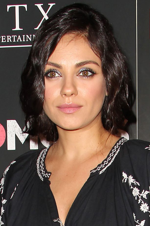 Mila Kunis Stuns With A New Wavy Bob (But It's Only Faux) At The Bad Moms Premiere, 2016