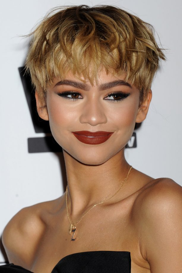 Zendaya Rocks A Super Short Crop At The SAG Awards, 2016