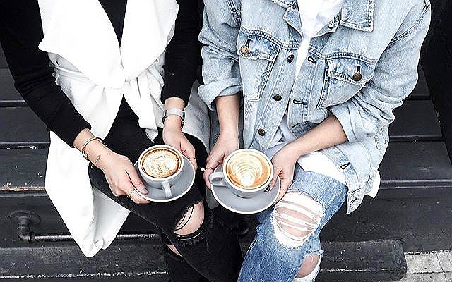 drink coffee