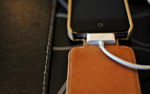 Your iPhone Cable Might Not Be As Safe As You Think